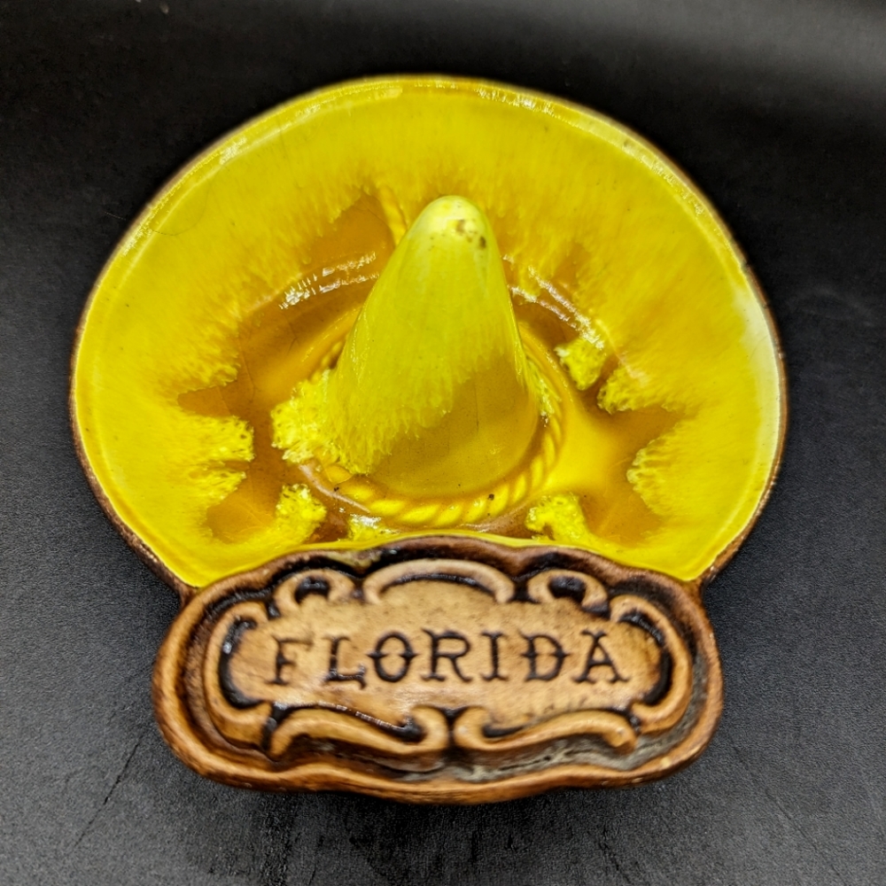 Vintage Treasure Craft yellow sombrero hat trinket dish, California, kitschy
